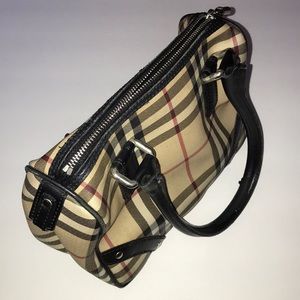 [accept offers!] Vintage Burberry Handbag | Purse